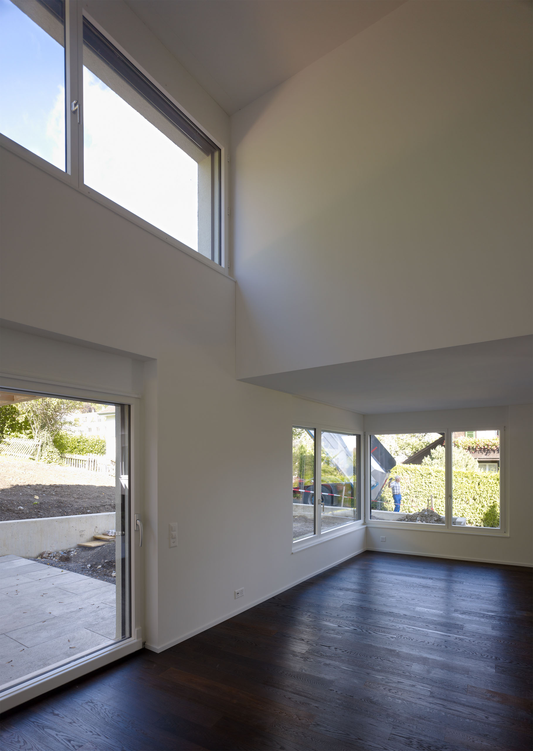 E11348 029483p j2560